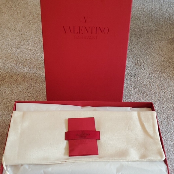 Valentino Rubber ROCKSTUD Sandals - Picture 5 of 8